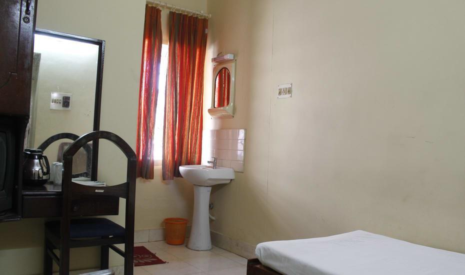 Hotel Regency Thiruvananthapuram ภายนอก รูปภาพ