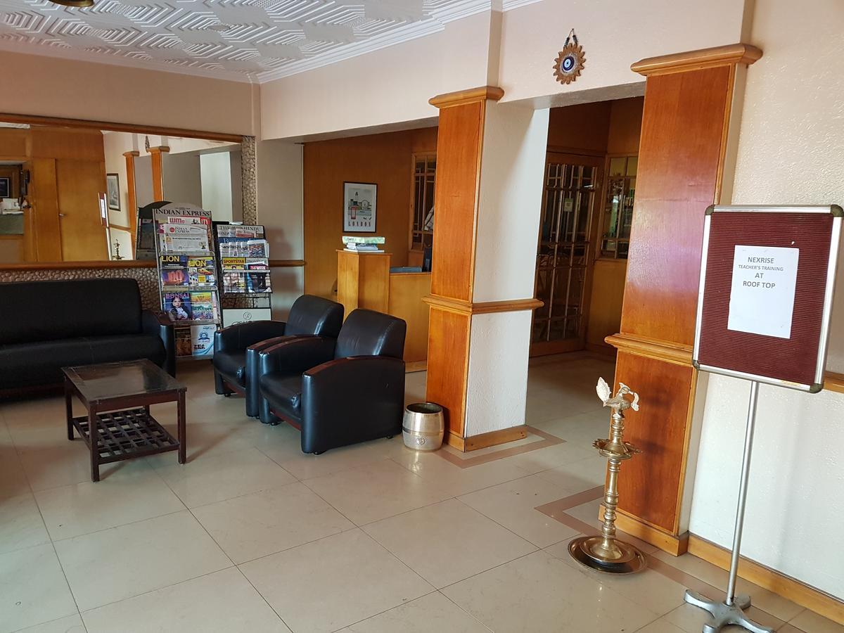 Hotel Regency Thiruvananthapuram ภายนอก รูปภาพ
