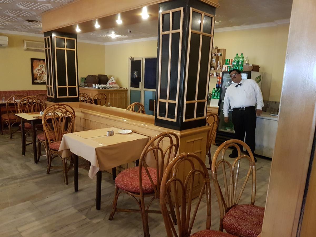 Hotel Regency Thiruvananthapuram ภายนอก รูปภาพ